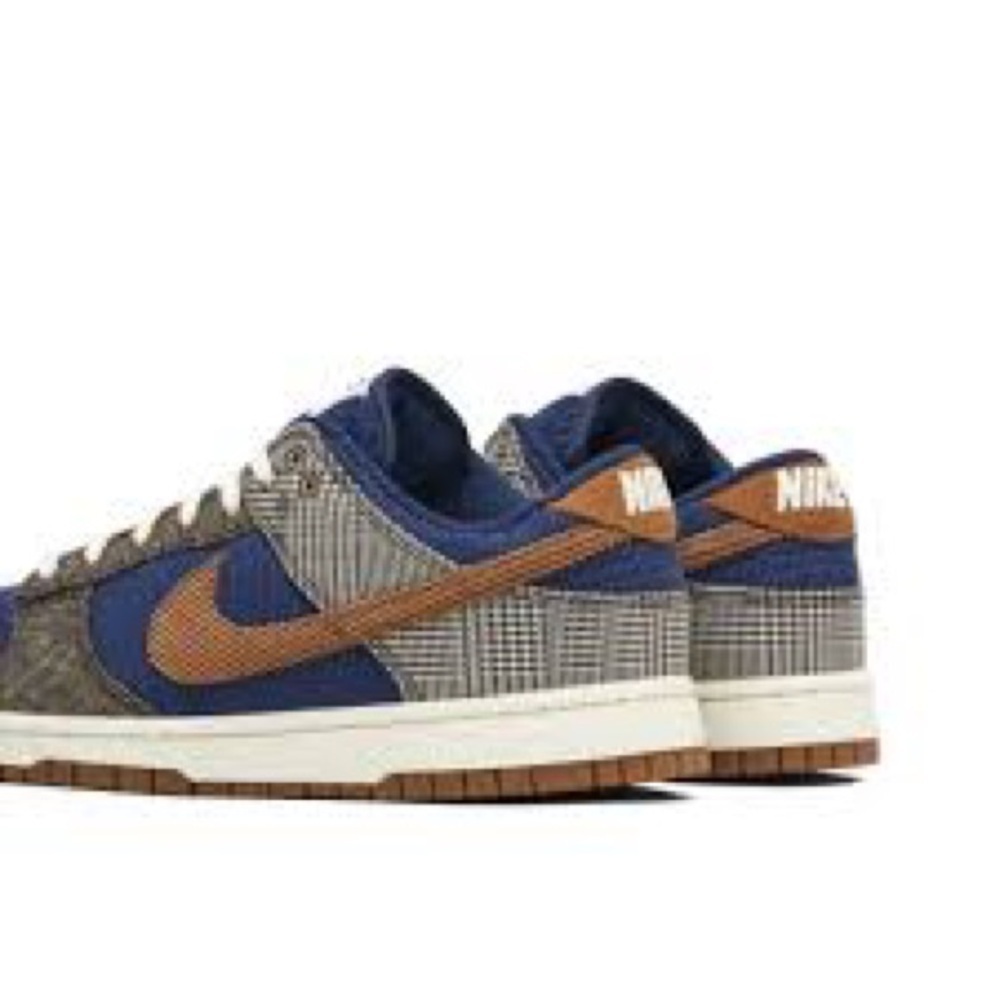 Nike Dunk Low Premium in Tweed Corduroy In Size Women’s Size 9 Men’s 7.5 - Picture 4 of 15